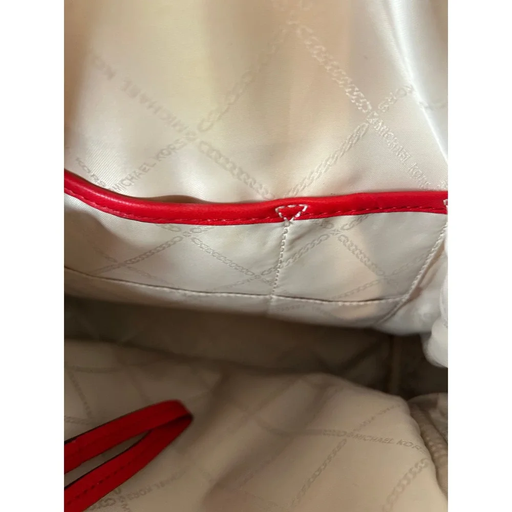 Michael Kors Rhea Medium Zip Quilted Leather Backpack – Bright Red